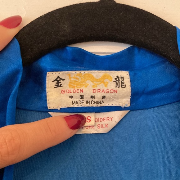 Vintage Chinese silk robe - Picture 4 of 9